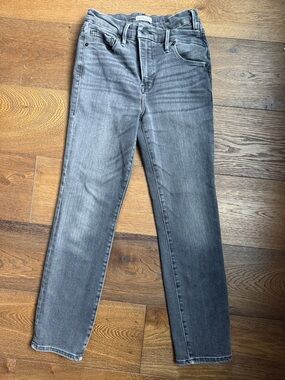 Good American Women's Grey Slim Straight Jeans